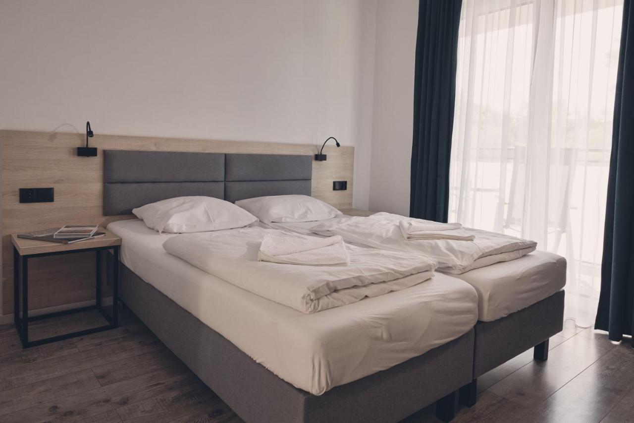 Holiday Siesta Pensjonat, Domki Rewal Ngoại thất bức ảnh