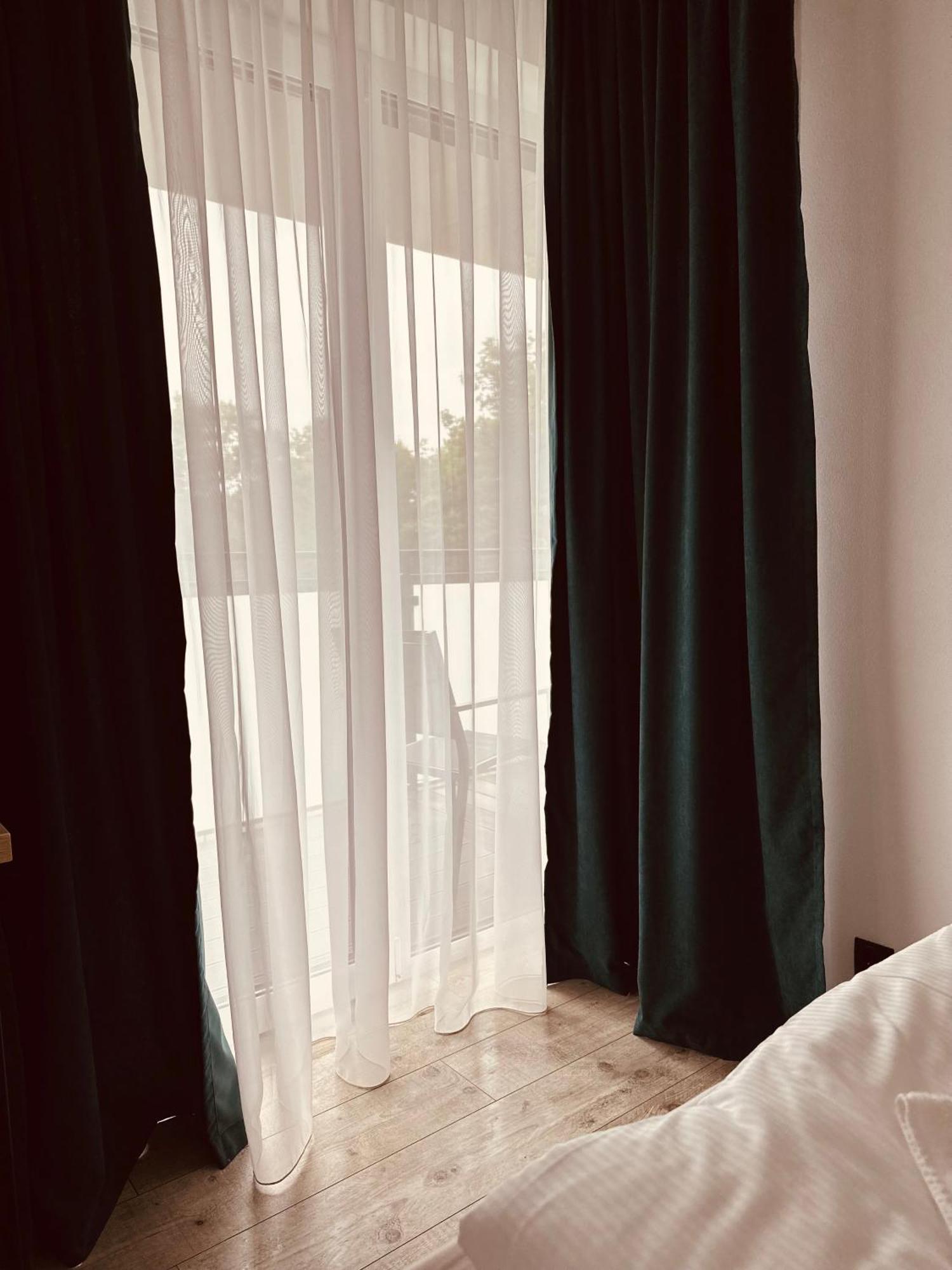 Holiday Siesta Pensjonat, Domki Rewal Ngoại thất bức ảnh